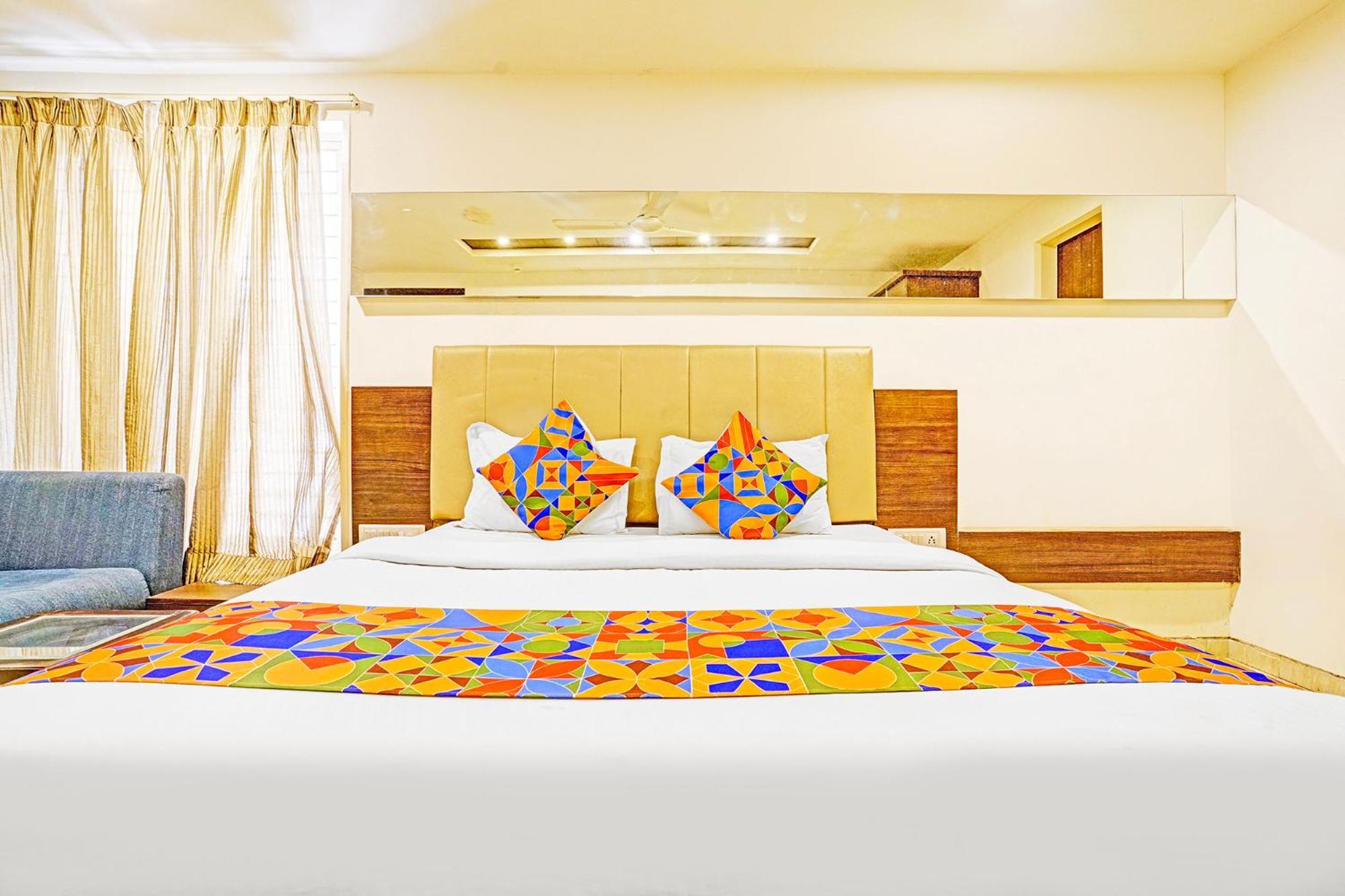 Fabhotel Prime Sky Light Вадодара Екстериор снимка