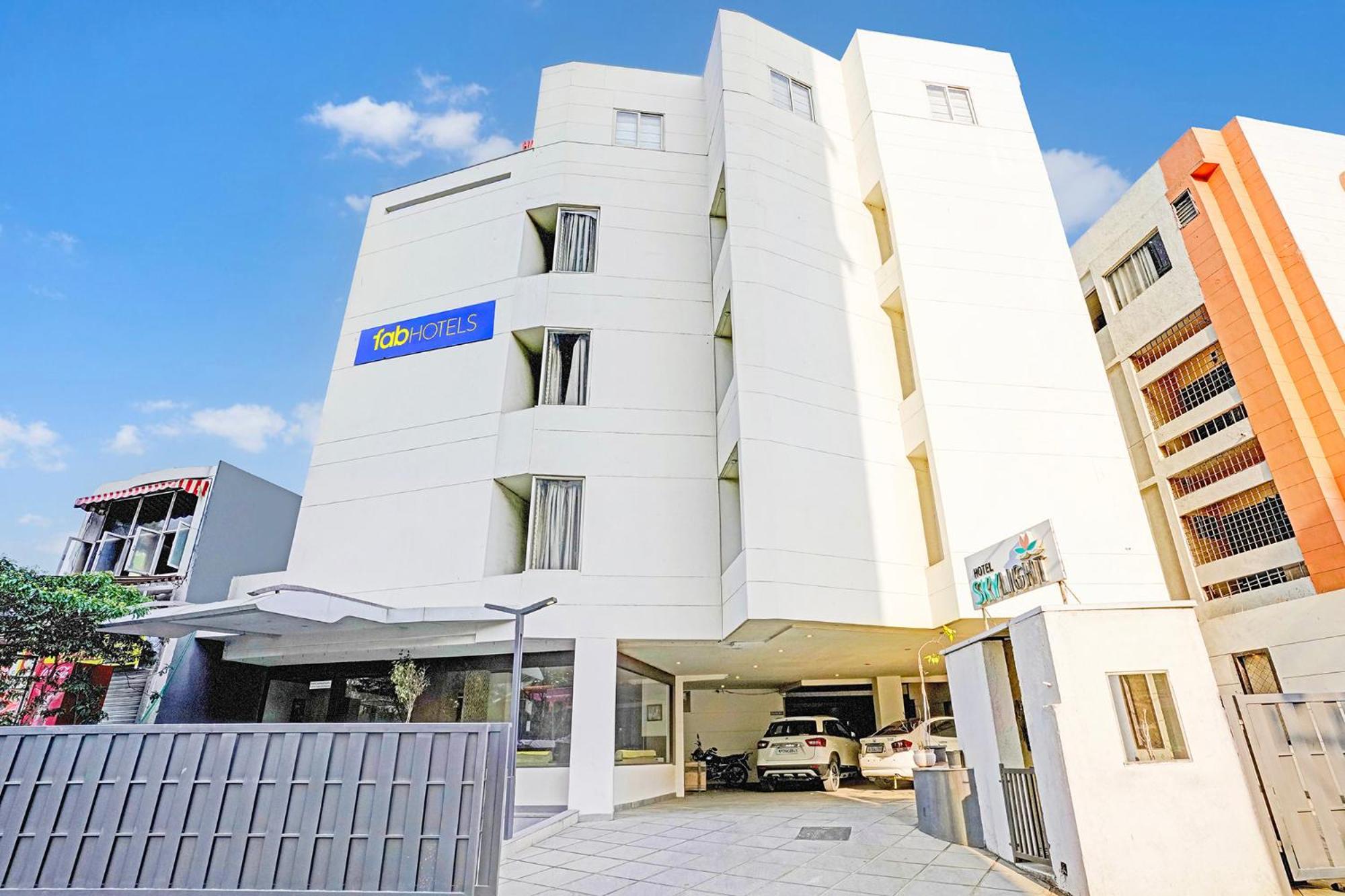 Fabhotel Prime Sky Light Вадодара Екстериор снимка