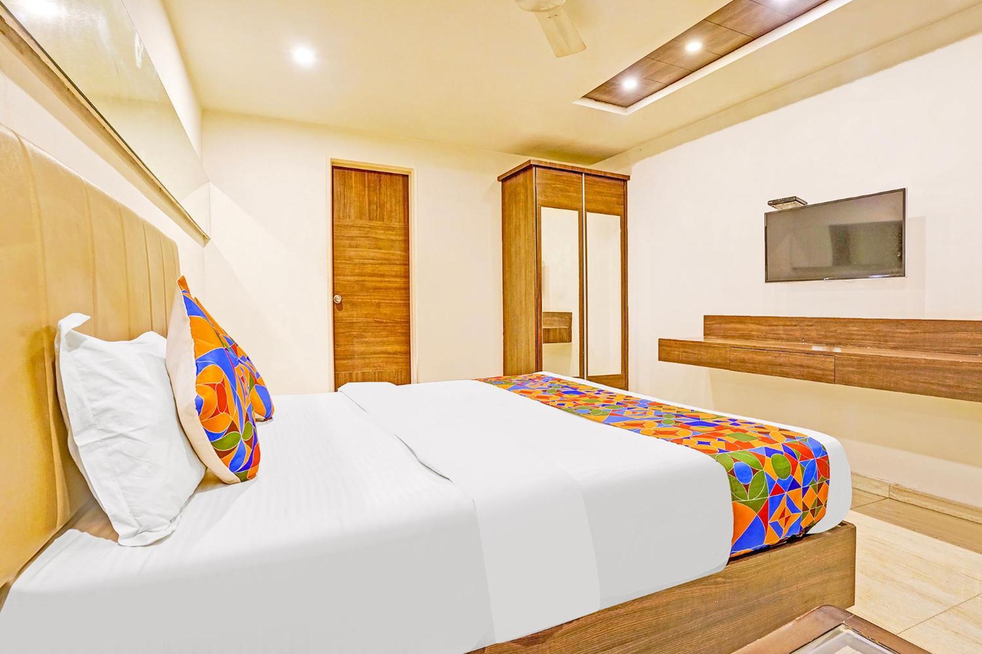 Fabhotel Prime Sky Light Вадодара Екстериор снимка