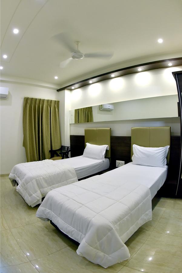 Fabhotel Prime Sky Light Вадодара Екстериор снимка